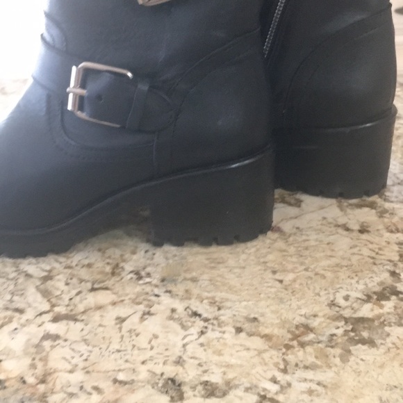Steve Madden Boots - Picture 10 of 11